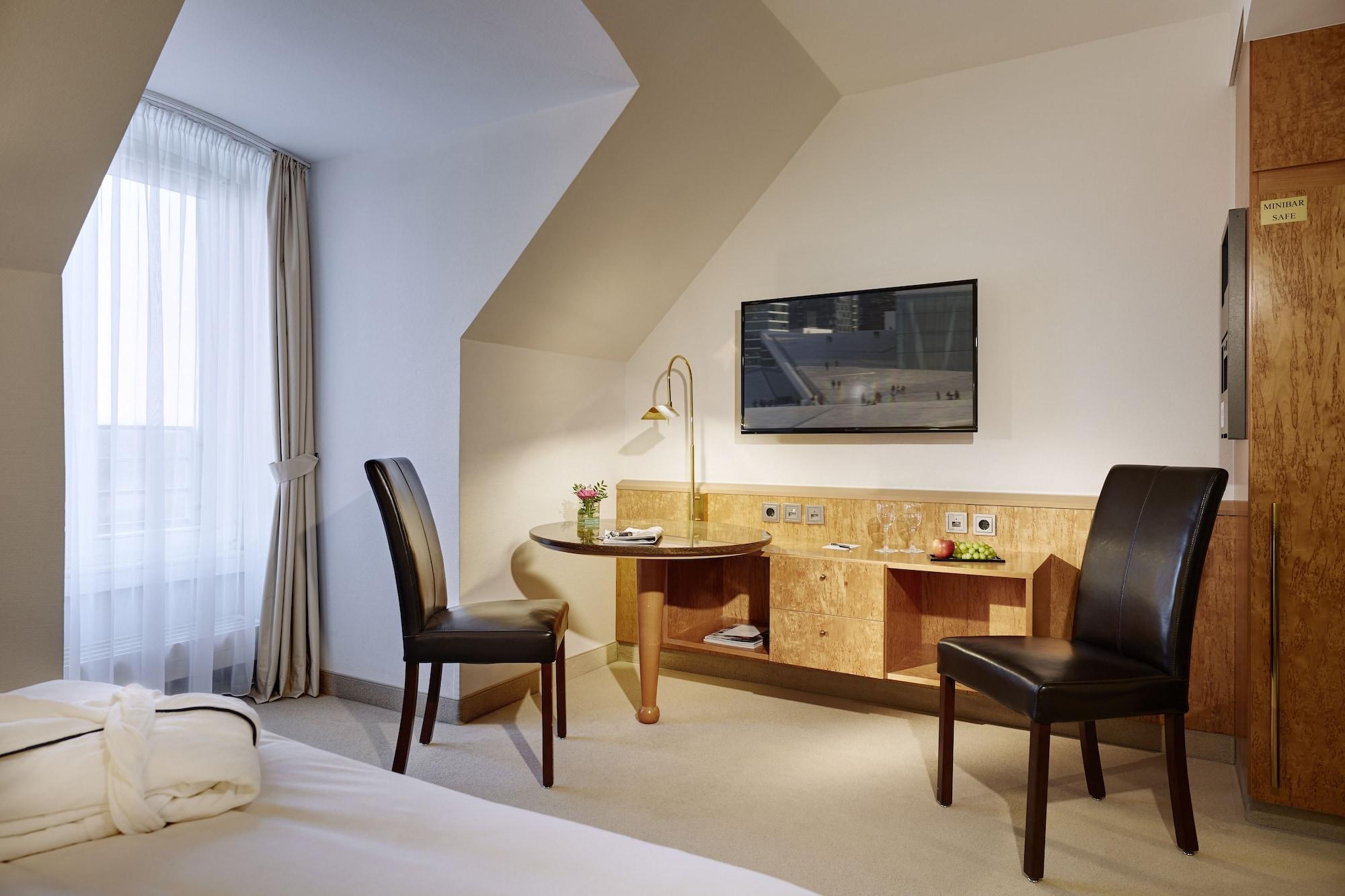 Lindner Airport, Part Of Jdv By Hyatt Hotel 4*