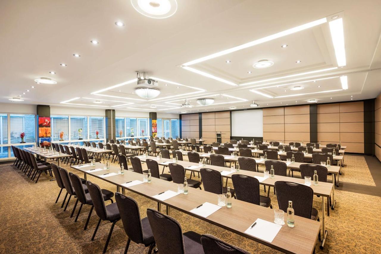 Hotel Lindner Airport, Part Of Jdv By Hyatt Düsseldorf